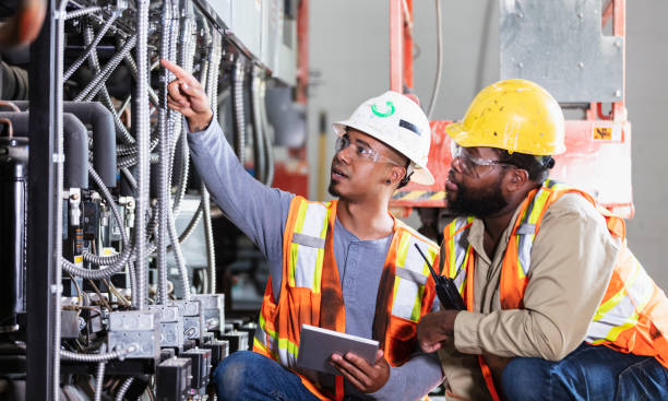 Best Commercial Electrician Services  in Clifton, IL